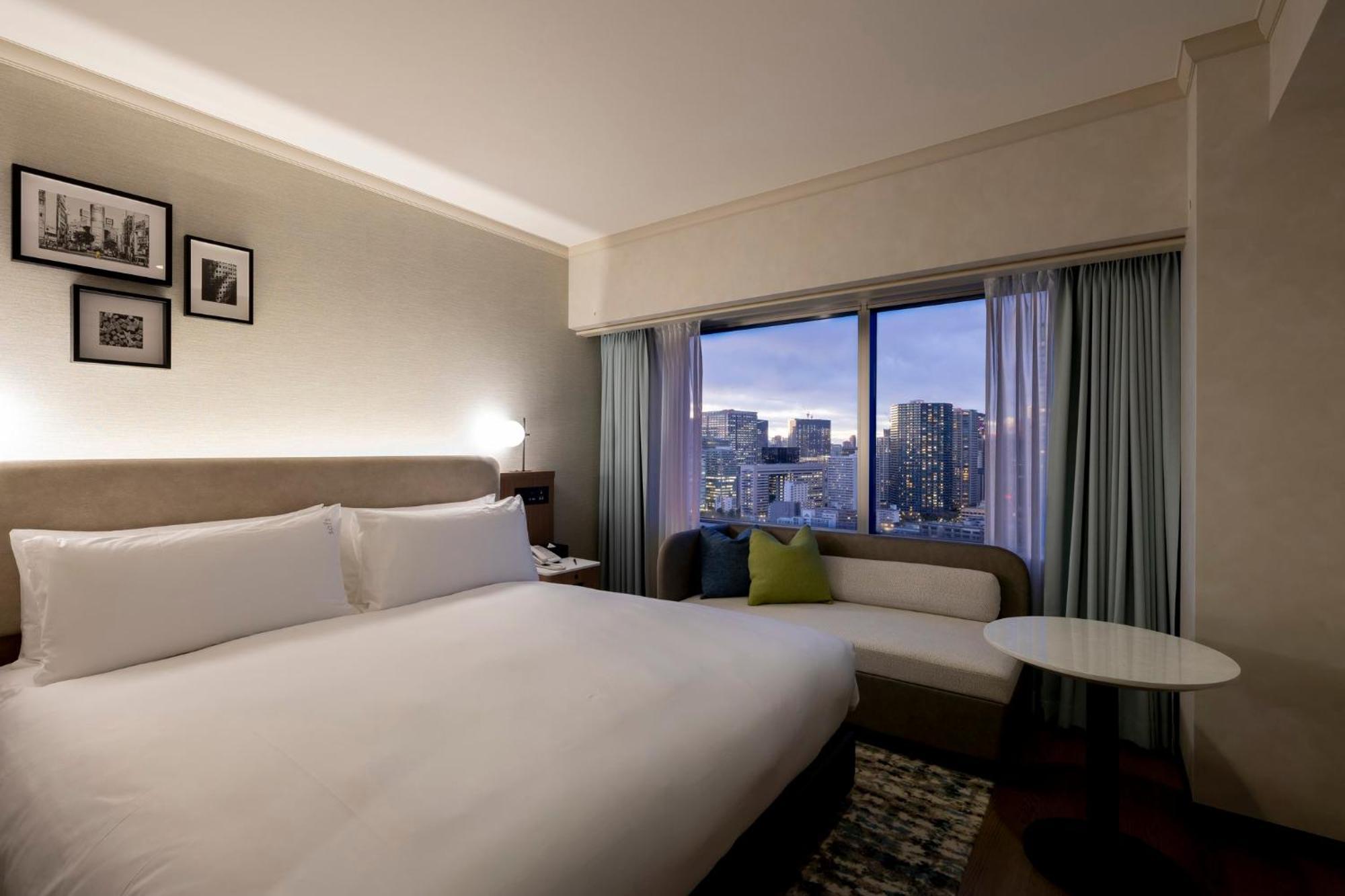 Standard Queen Room Bay View